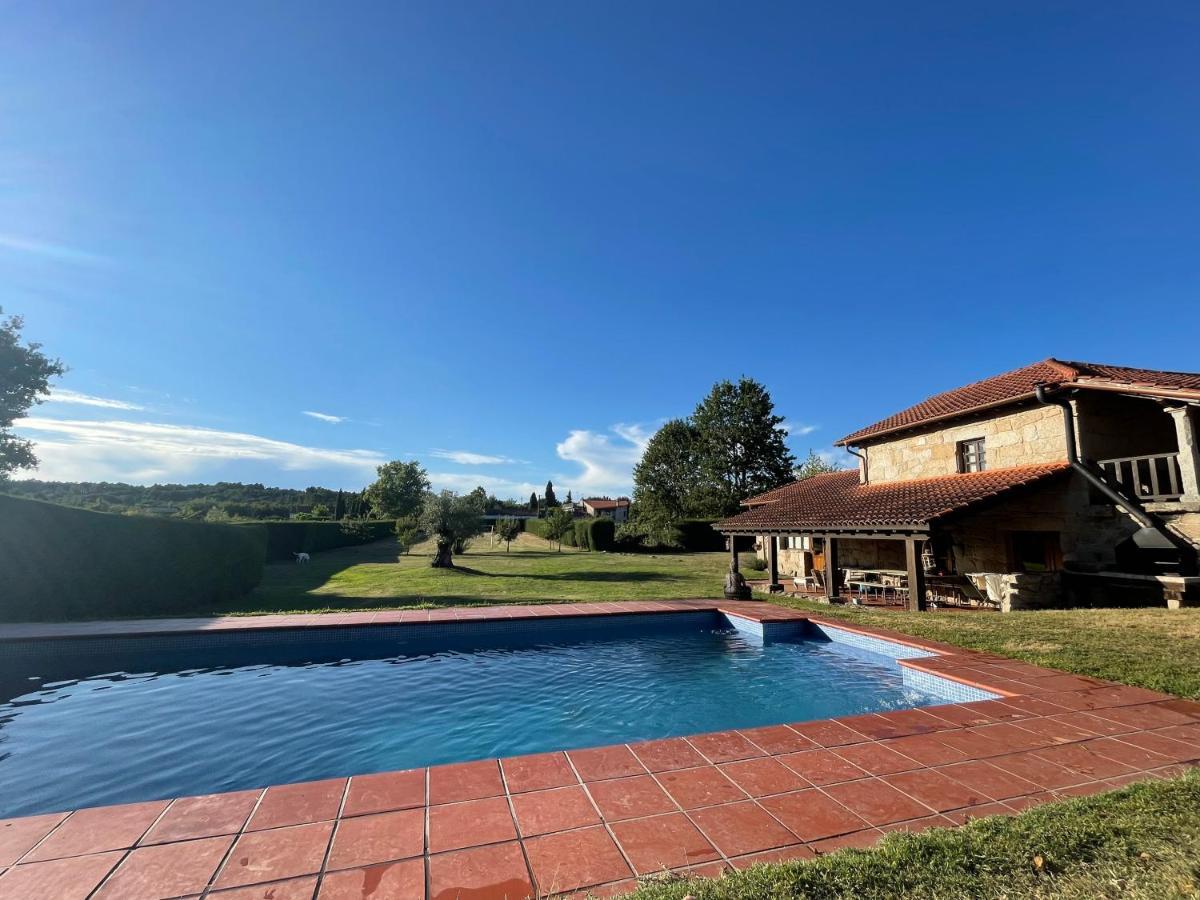 Casa De Campo Con Piscina, Entera O Por Habitaciones Amoeiro エクステリア 写真